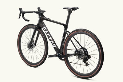 Factor_Ostro gravel_UD gloss _red_45-NonDriveSide