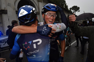 sprintcyclingagency_0869243_1_originali