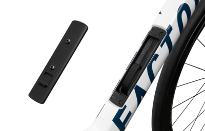 MONZA-PEARL WHITE-IN-FRAME STORAGE.png