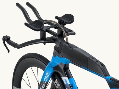 detail-2024Slick-Nebula-Blue-Red-62Silver-aerobar