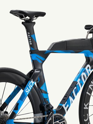 detail-2024Slick-Nebula-Blue-Red-62Silver-seattube