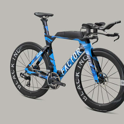 Slick-v2-Nedula-Blue-62Wheelset-IG_01