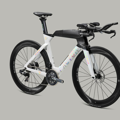 Slick-v2-Shadow-White-58Wheelset-IG_01