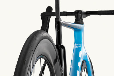 ostro_2024_Team Blue_detail_002