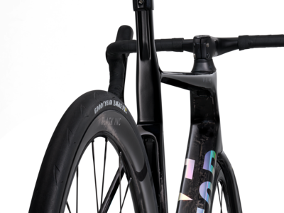 Factor_2023 New O2 VAM_chrome_d_001