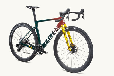 Factor_OSTRO Gravel_team amani_45-DriveSide