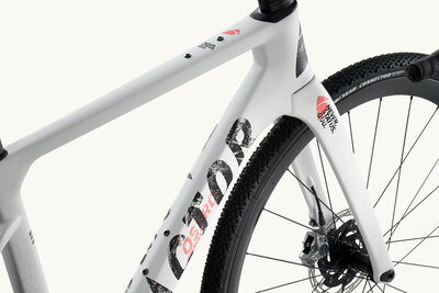 Factor_Ostro gravel_white_detail_001