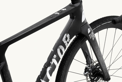 Factor_Ostro gravel_black_detail_001.jpg