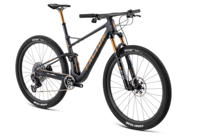 Factor_Lando_XC_Onyx_Radiant Copper_45-DriveSide