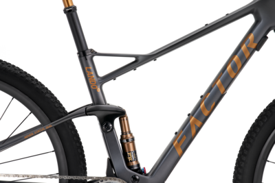 Factor_Lando_XC_Onyx_Radiant Copper_detail_001