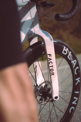 ONE - Action - Nimbus Grey 5