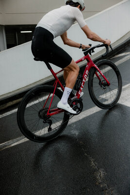 O2 VAM _ Red Velvet_ @herethere.club @jeremyhooper @_johnny_price - 6