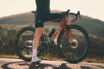 OSTRO VAM - Terracotta Orange - Action - 1