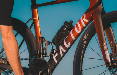 OSTRO VAM - Terracotta Orange - Action - 2