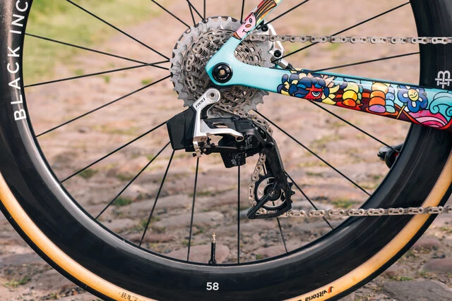 HPH26-Factor-PRbike-HR-35