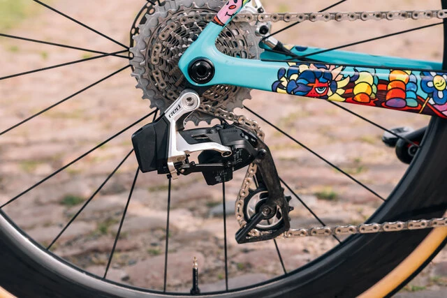 HPH26-Factor-PRbike-HR-33