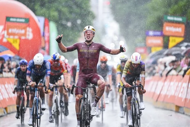 sprintcyclingagency_9180817_1_2000px