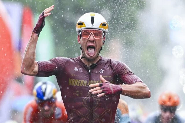 sprintcyclingagency_9180818_1_2000px
