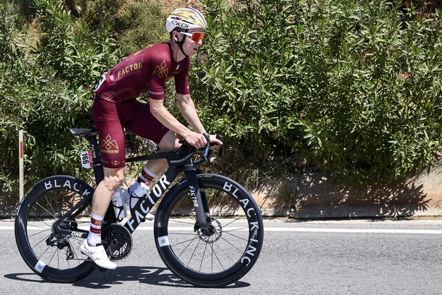 sprintcyclingagency_9162476_1_2000px