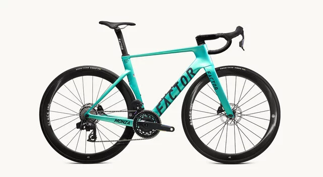 Studio-MONZA-STEEL GREEN-Force-E1-DS180