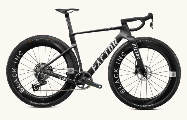 ELARA_MATTE CARBON _DS180