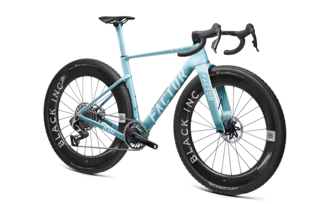 ELARA_VIRESCENT BLUE_SRAMRED_DS45