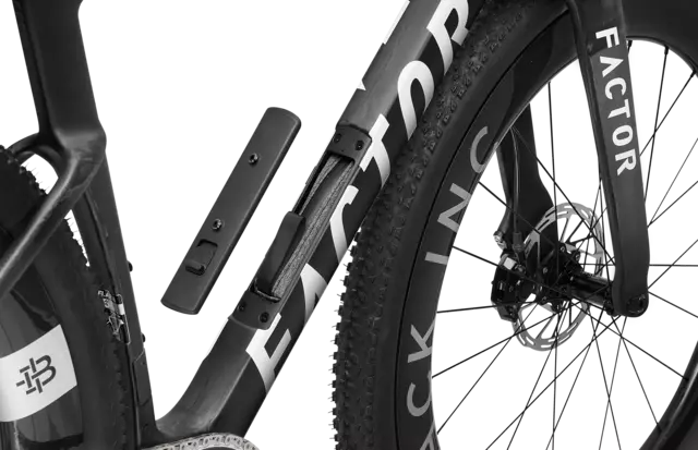 ELARA_MATTE CARBON_IN FRAME STORAGE