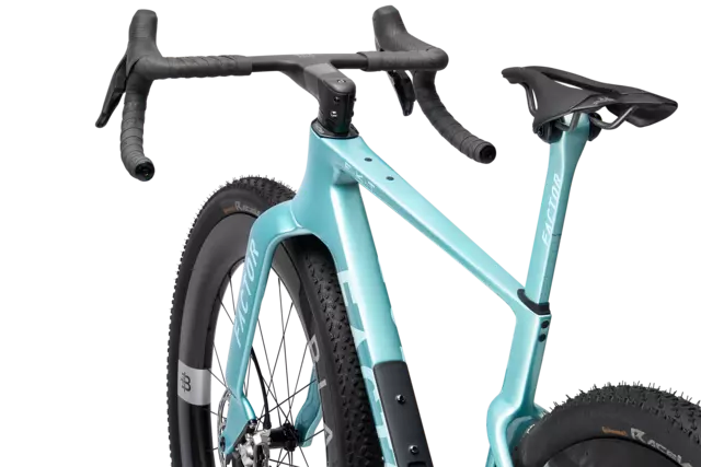 ELARA_VIRESCENT BLUE_DETAIL_002