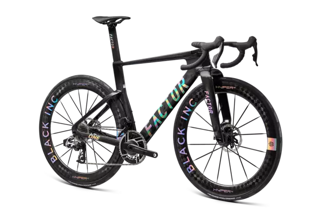 ONE_Chrome_Hyper62_DS45