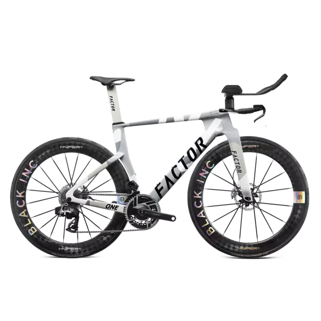 ONE-Nimbus Grey AB09-CB-red-HYPER62-4472x4472
