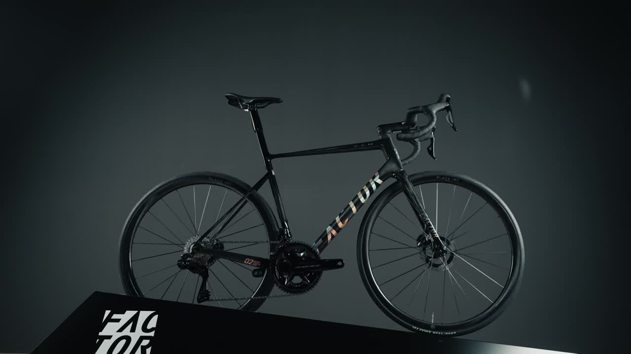 FACTOR O2 VAM - Bike check by David Millar.mp4