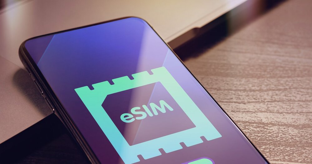 Jaki eSIM wybrać na wyjazd za granicę? Sprawdziłem ofertę od Yesim