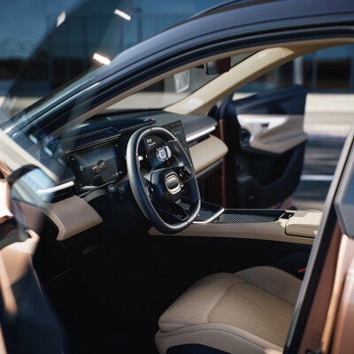 LYNKCO 08EU Interior 73d091 72793c