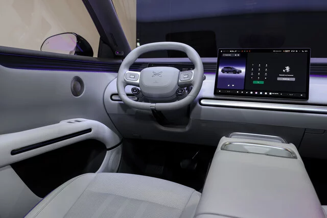 XPENG L03 mit hellgrauem Interieur