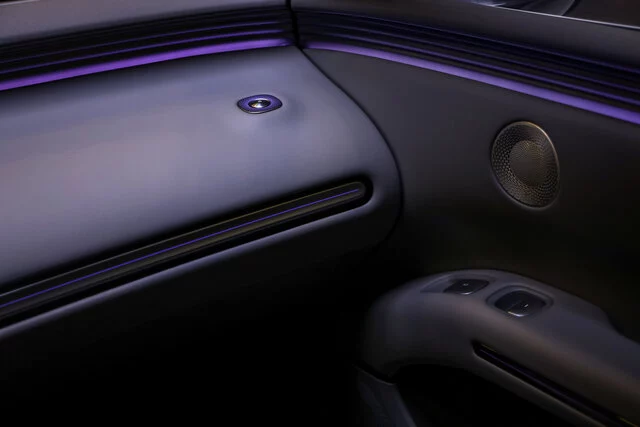 XPENG L03 mit dunkelgrauem Interieur