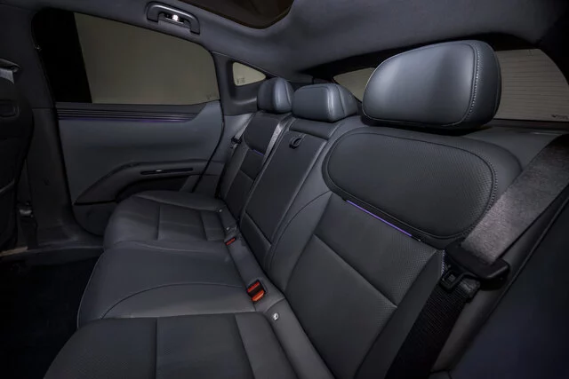 XPENG L03 mit dunkelgrauem Interieur