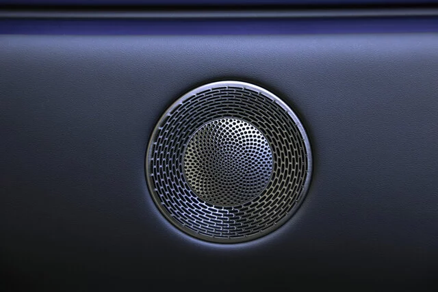 XPENG L03 mit dunkelgrauem Interieur