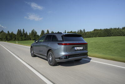 609576-XPENG G9 004-a1d2c4-original-1756817596