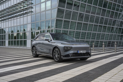 609600-XPENG G9 030-8b954a-original-1756817786