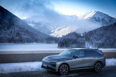 632201-XPENG G9 Winter_03-9ef5c4-original-1764860903