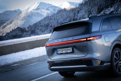 632205-XPENG G9 Winter_08-997074-original-1764860925