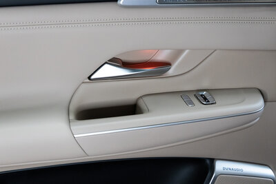 632251-XPENG G9 Winter_54-cf9345-original-1764861272