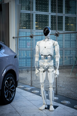 609677-XPENG_020-075970-original-1756821332