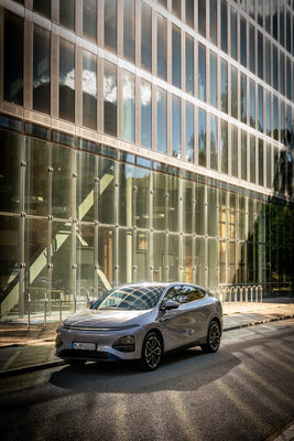 609789-XPENG_124-c87da3-original-1756822218