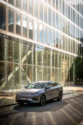 609802-XPENG_123-77b875-original-1756822255