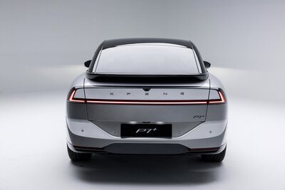 LCQ_2915-opq4129819835