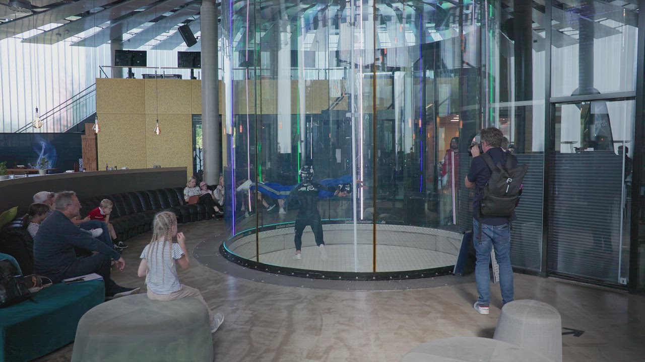 2373-xpeng_media_drive00043044-c05380-source-upload.mp4