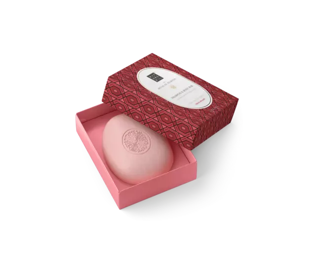 1121928-rituals-ayurveda-shampoo-body-bar-open-inlay