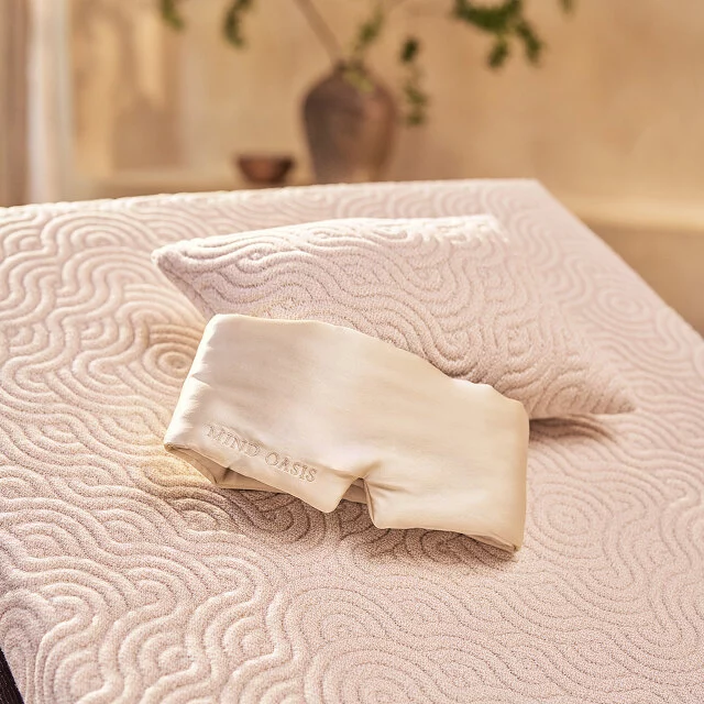 1122334-rituals-mind-oasis-at-home-sleeping-mask