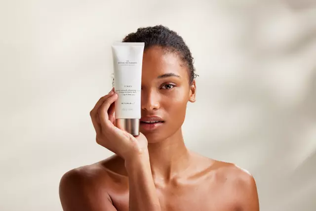 1121343-rituals-sk26037-skincare-2026-foaming-cream-PNG (2)